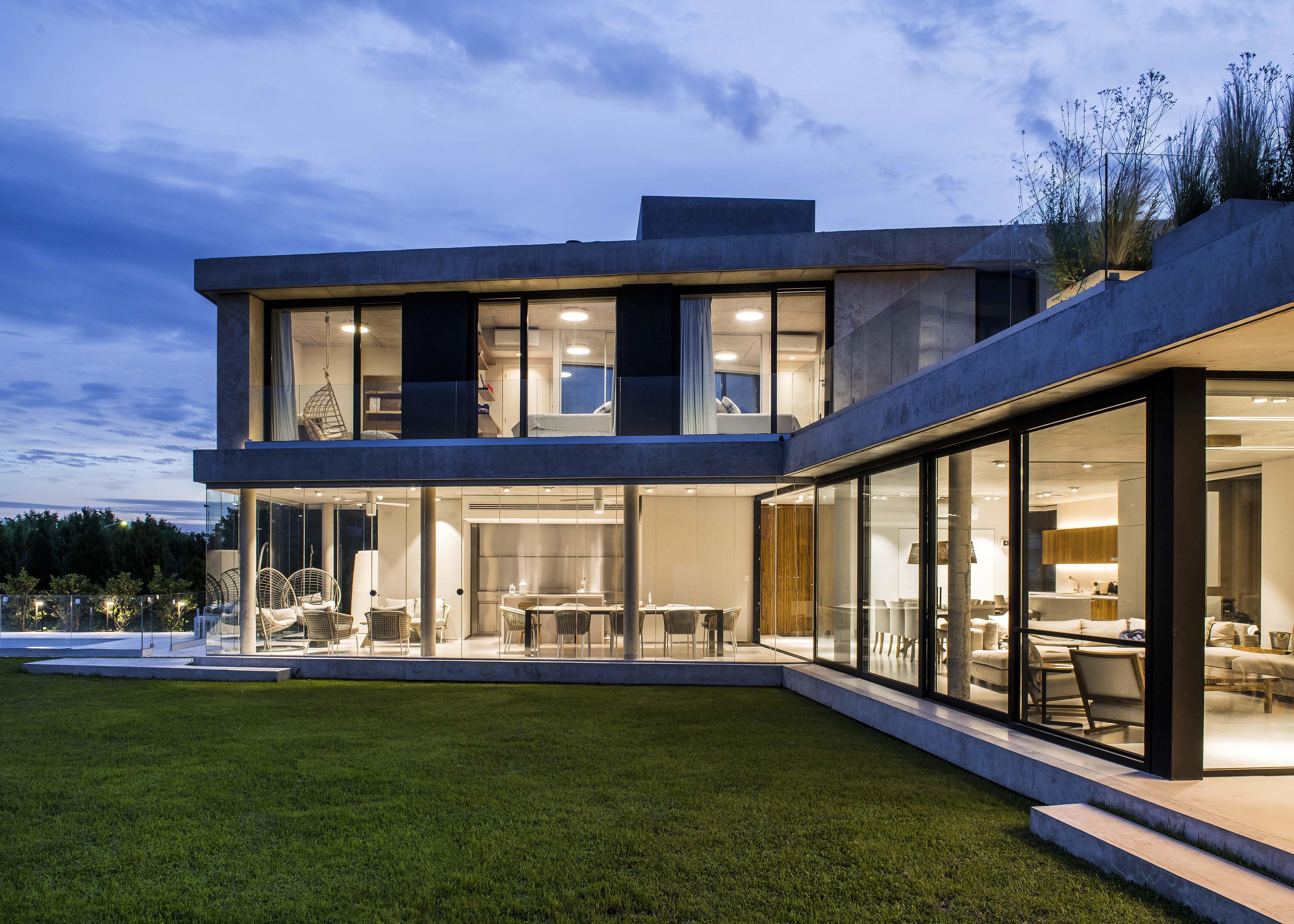 Casa en Country en Ezeiza - Estudio KWZ